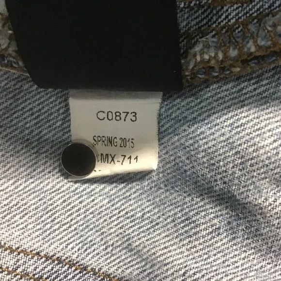 J.Crew Broken In Boyfriend Denim Jean Shorts Medium Wash, Size 30 - Picture 9 of 12